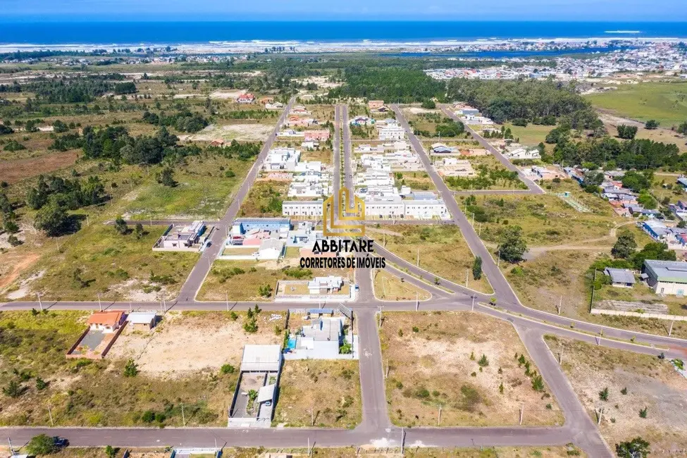 Foto 2 de Terreno / Lote à venda, 300m2 em Passo De Torres - SC