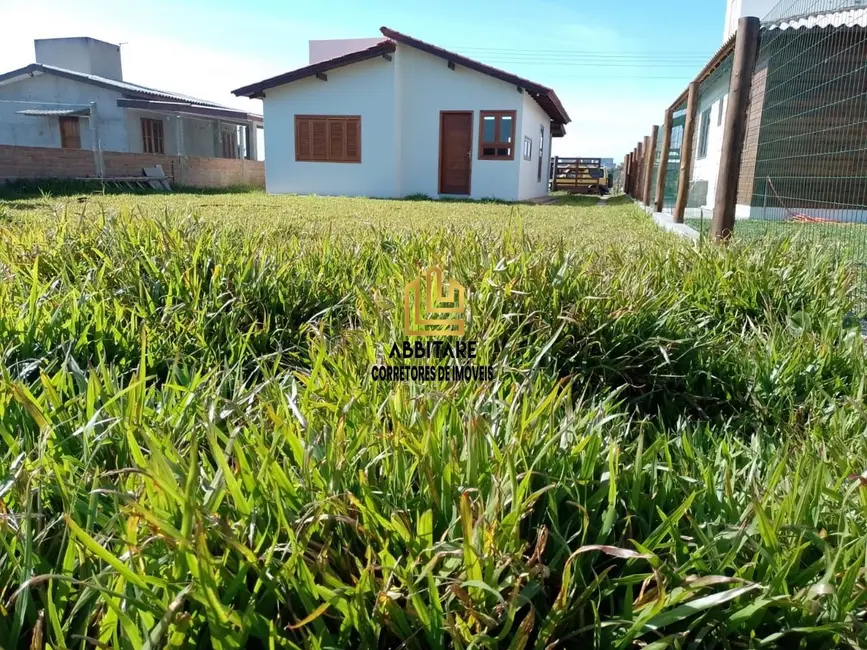 Foto 1 de Casa com 2 quartos à venda, 67m2 em Passo De Torres - SC