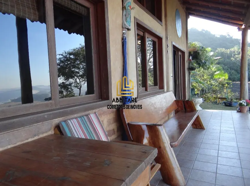 Sala Comercial com 3 quartos à venda, 220m2 em Garopaba - SC - imagem 4 Foto 4 de Sala Comercial com 3 quartos à venda, 220m2 em Garopaba - SC