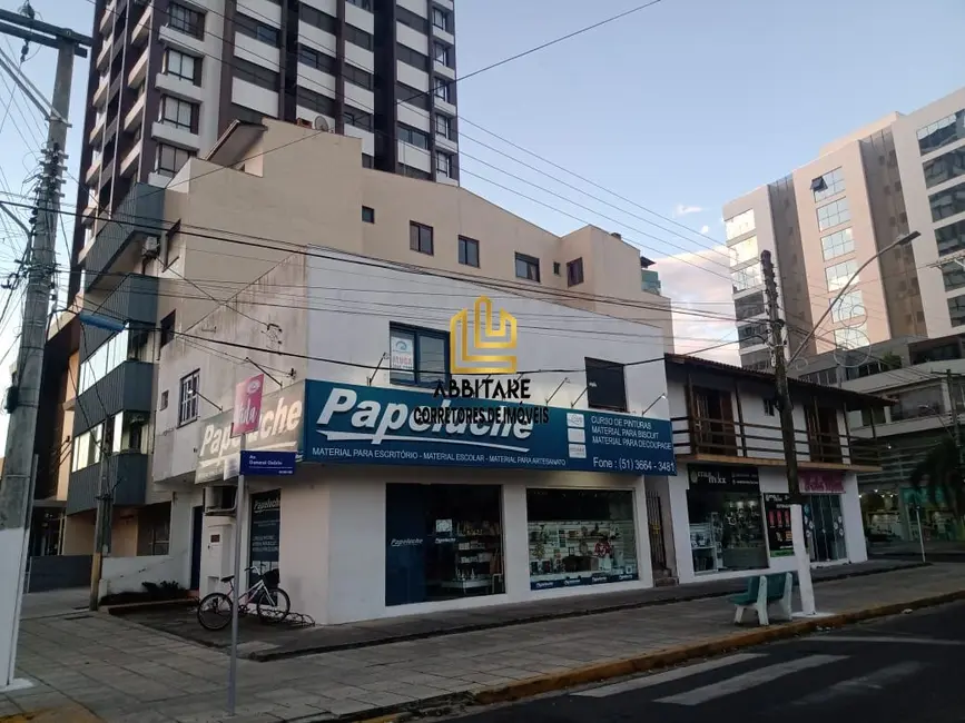 Foto 1 de Loja com 7 quartos à venda, 345m2 em Centro, Torres - RS