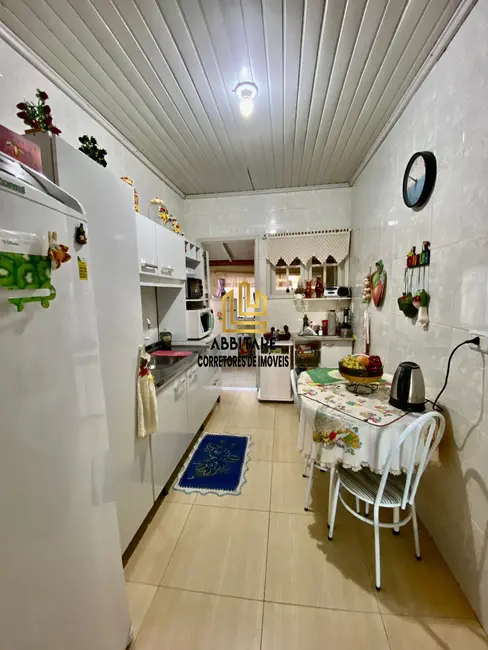 Casa com 5 quartos à venda, 231m2 em Torres - RS - imagem 7 Foto 7 de Casa com 5 quartos à venda, 231m2 em Torres - RS