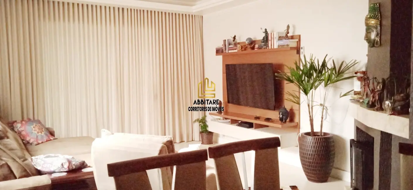 Casa com 3 quartos à venda, 170m2 em Torres - RS - imagem 3 Foto 3 de Casa com 3 quartos à venda, 170m2 em Torres - RS