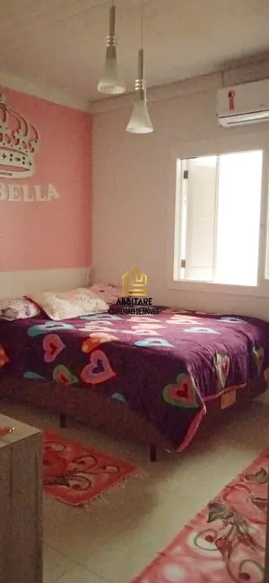 Casa com 3 quartos à venda, 170m2 em Torres - RS - imagem 8 Foto 8 de Casa com 3 quartos à venda, 170m2 em Torres - RS