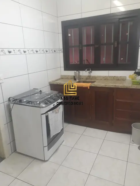 Casa com 6 quartos à venda, 79m2 em Centro, Torres - RS - imagem 5 Foto 5 de Casa com 6 quartos à venda, 79m2 em Centro, Torres - RS