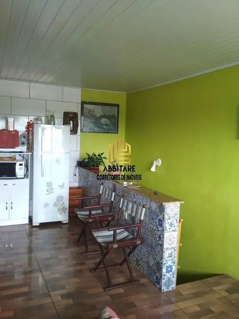Casa com 2 quartos à venda, 53m2 em Torres - RS - imagem 3 Foto 3 de Casa com 2 quartos à venda, 53m2 em Torres - RS