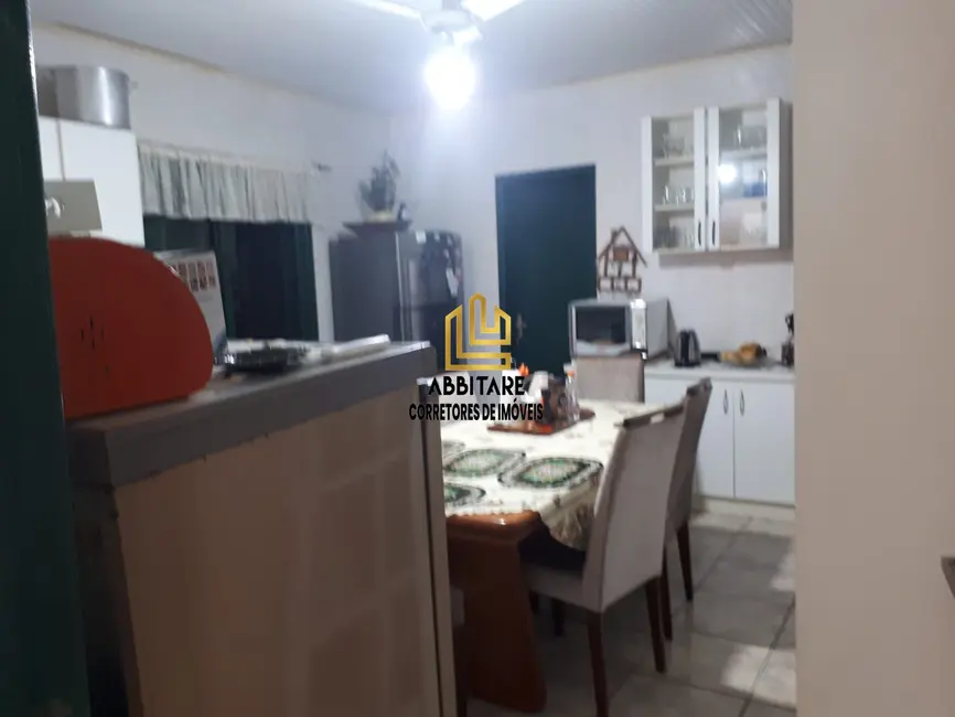 Casa com 3 quartos à venda, 389m2 em Torres - RS - imagem 8 Foto 8 de Casa com 3 quartos à venda, 389m2 em Torres - RS