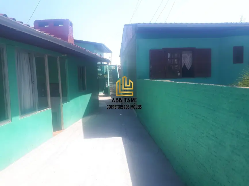 Casa com 6 quartos à venda, 71m2 em Torres - RS - imagem 3 Foto 3 de Casa com 6 quartos à venda, 71m2 em Torres - RS