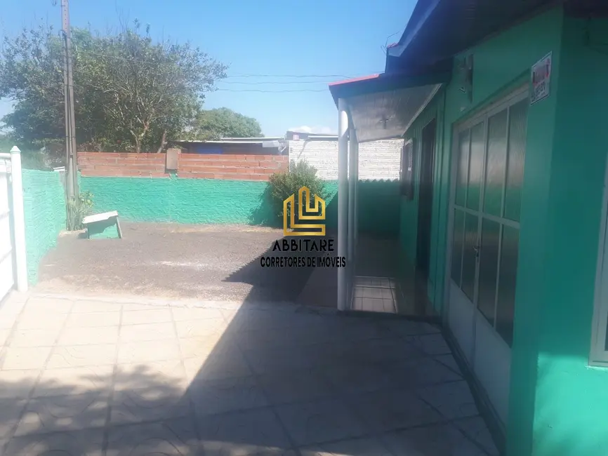 Casa com 6 quartos à venda, 71m2 em Torres - RS - imagem 2 Foto 2 de Casa com 6 quartos à venda, 71m2 em Torres - RS