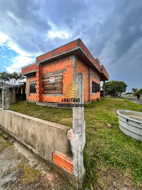 Casa com 4 quartos à venda, 149m2 em Passo De Torres - SC - imagem 2 Foto 2 de Casa com 4 quartos à venda, 149m2 em Passo De Torres - SC