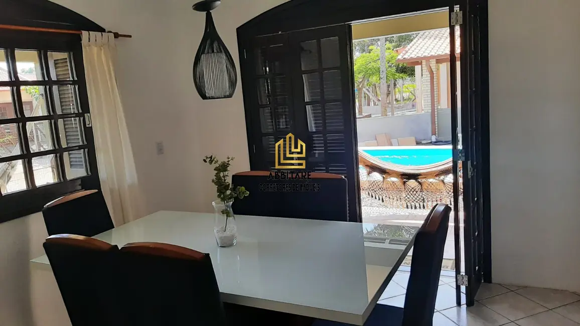 Casa com 2 quartos à venda, 160m2 em Torres - RS - imagem 7 Foto 7 de Casa com 2 quartos à venda, 160m2 em Torres - RS