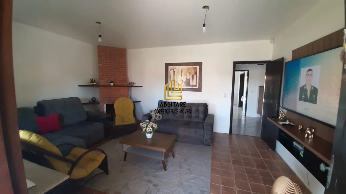 Casa com 2 quartos à venda, 160m2 em Torres - RS - imagem 5 Foto 5 de Casa com 2 quartos à venda, 160m2 em Torres - RS