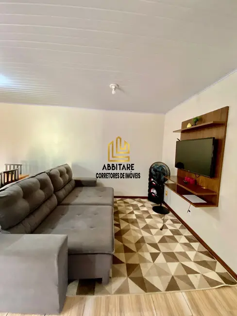 Casa com 2 quartos à venda, 69m2 em Torres - RS - imagem 2 Foto 2 de Casa com 2 quartos à venda, 69m2 em Torres - RS