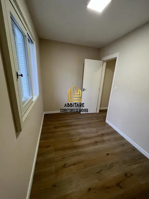 Sobrado com 2 quartos à venda, 50m2 em Torres - RS - imagem 3 Foto 3 de Sobrado com 2 quartos à venda, 50m2 em Torres - RS