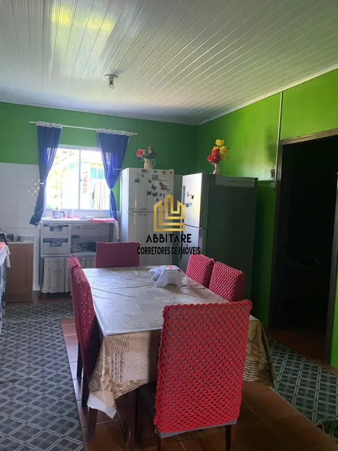 Casa com 2 quartos à venda, 60m2 em Passo De Torres - SC - imagem 4 Foto 4 de Casa com 2 quartos à venda, 60m2 em Passo De Torres - SC