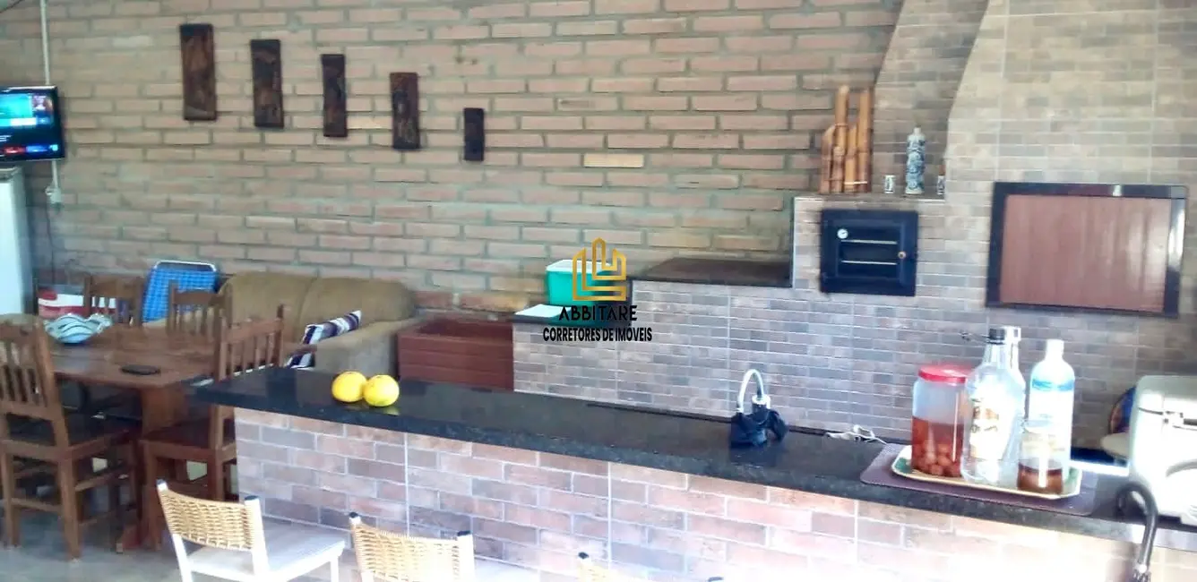 Casa com 3 quartos à venda, 140m2 em Torres - RS - imagem 3 Foto 3 de Casa com 3 quartos à venda, 140m2 em Torres - RS