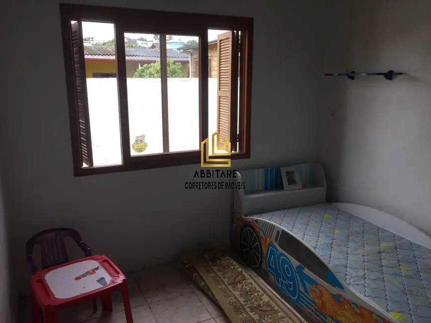 Casa com 5 quartos à venda, 150m2 em Torres - RS - imagem 6 Foto 6 de Casa com 5 quartos à venda, 150m2 em Torres - RS