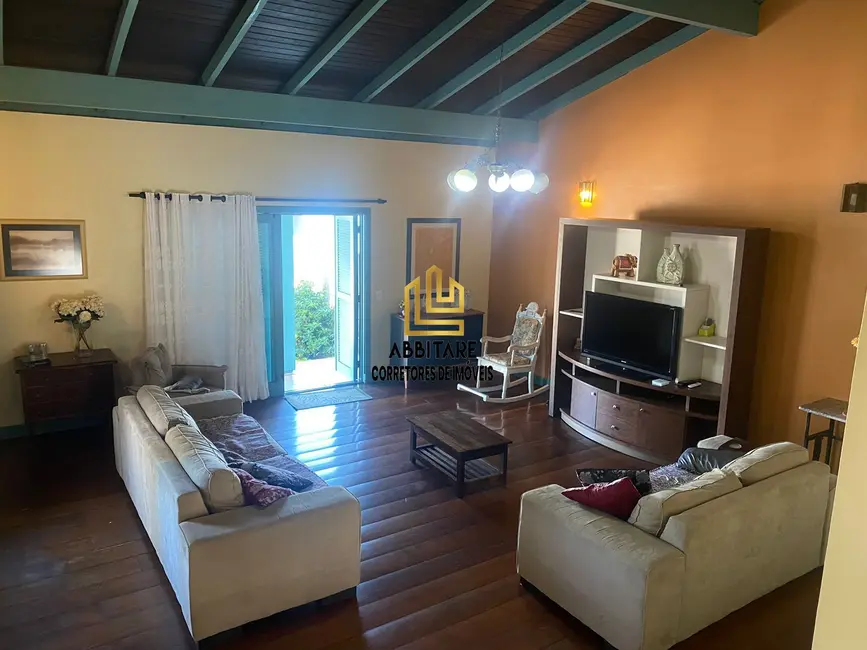 Foto 1 de Casa com 5 quartos à venda, 220m2 em Centro, Torres - RS