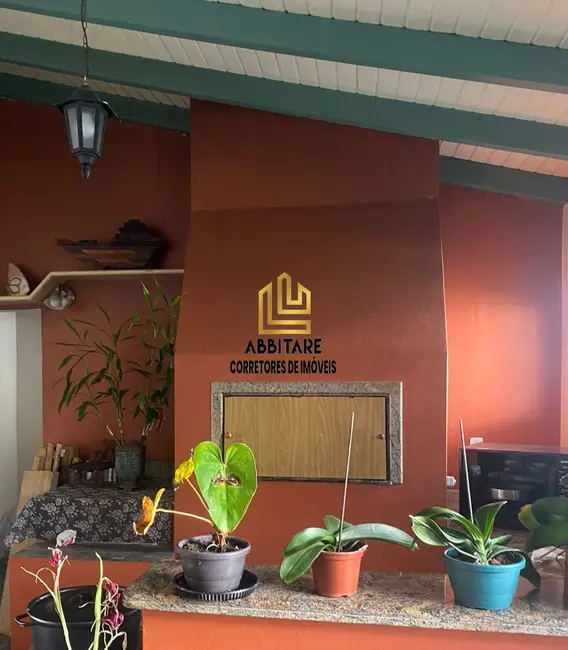 Casa com 5 quartos à venda, 220m2 em Centro, Torres - RS - imagem 6 Foto 6 de Casa com 5 quartos à venda, 220m2 em Centro, Torres - RS