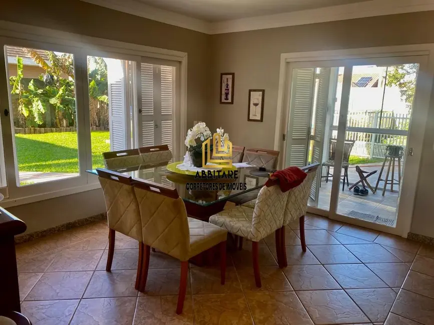 Casa com 3 quartos à venda, 300m2 em Torres - RS - imagem 5 Foto 5 de Casa com 3 quartos à venda, 300m2 em Torres - RS