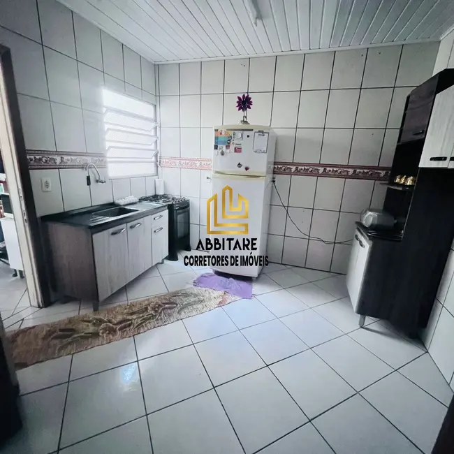 Foto 3 de Casa com 3 quartos à venda, 180m2 em Torres - RS