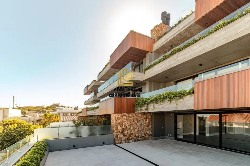 Foto 1 de Apartamento com 3 quartos à venda, 328m2 em Torres - RS