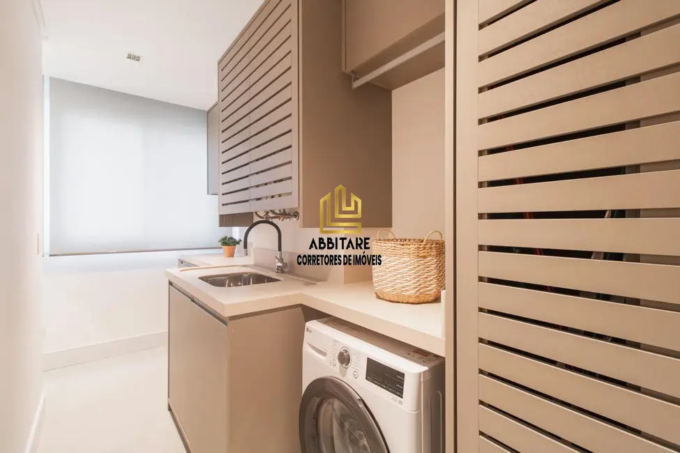 Apartamento com 3 quartos à venda, 111m2 em Centro, Torres - RS - imagem 3 Foto 3 de Apartamento com 3 quartos à venda, 111m2 em Centro, Torres - RS