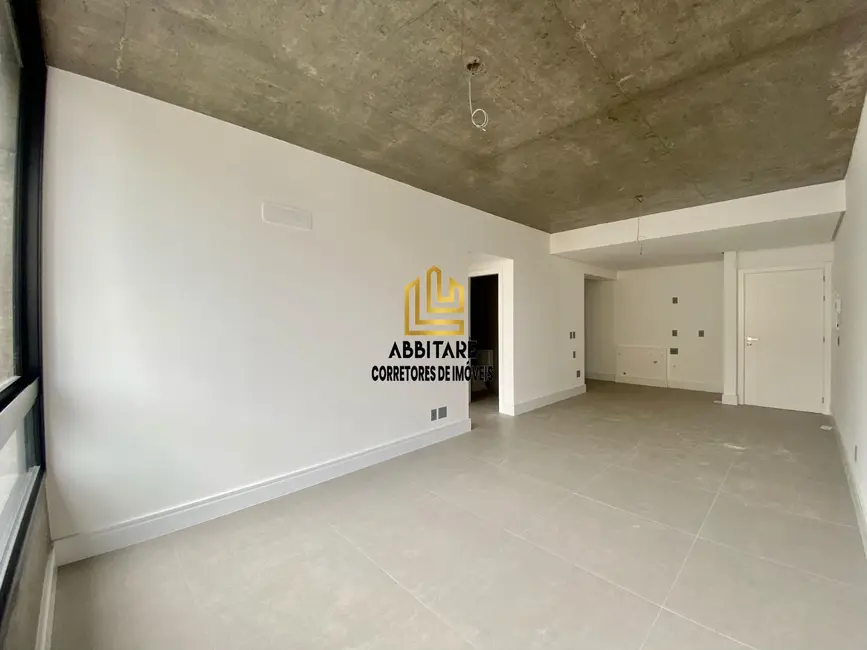 Apartamento com 2 quartos à venda, 73m2 em Centro, Torres - RS - imagem 3 Foto 3 de Apartamento com 2 quartos à venda, 73m2 em Centro, Torres - RS