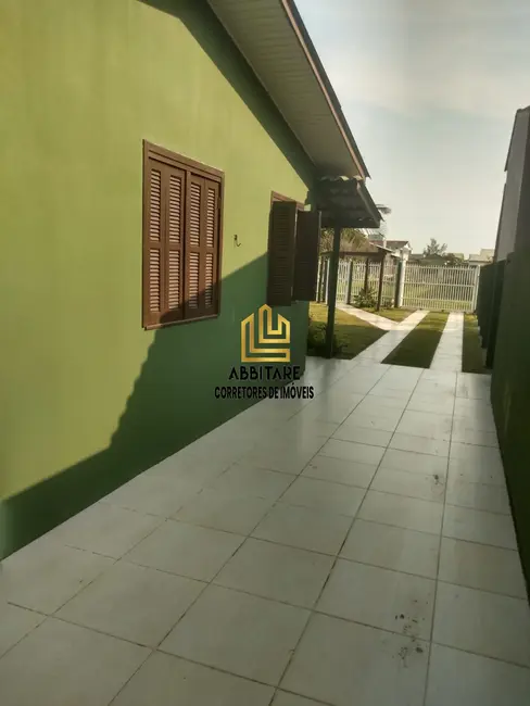 Foto 6 de Casa com 2 quartos à venda, 70m2 em Torres - RS