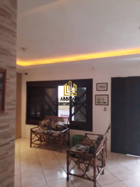 Foto 2 de Sobrado com 4 quartos à venda, 300m2 em Passo De Torres - SC