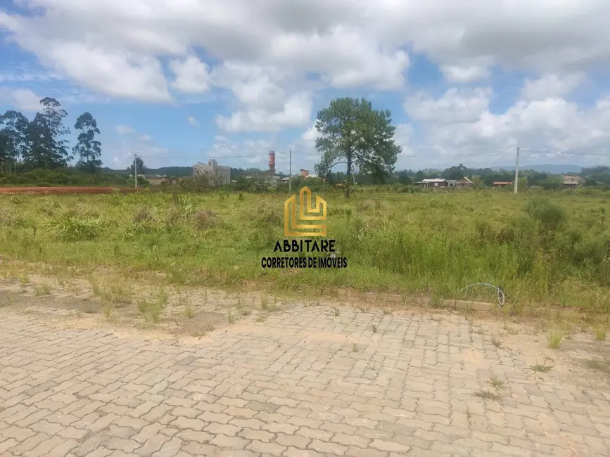 Foto 1 de Terreno / Lote à venda, 360m2 em Torres - RS