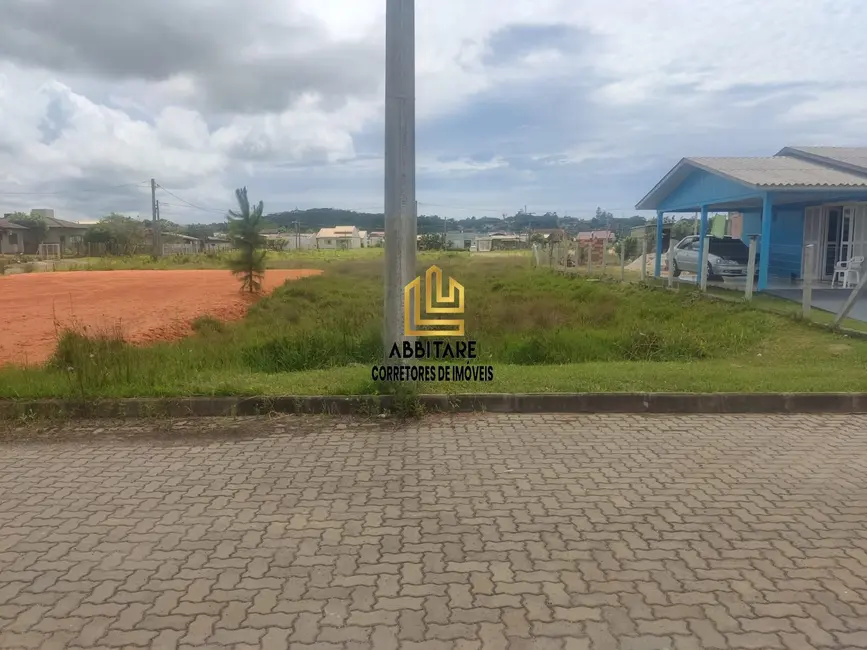 Foto 1 de Terreno / Lote à venda, 360m2 em Torres - RS