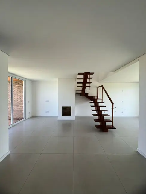 Sobrado com 2 quartos à venda, 134m2 em Passo De Torres - SC - imagem 4 Foto 4 de Sobrado com 2 quartos à venda, 134m2 em Passo De Torres - SC