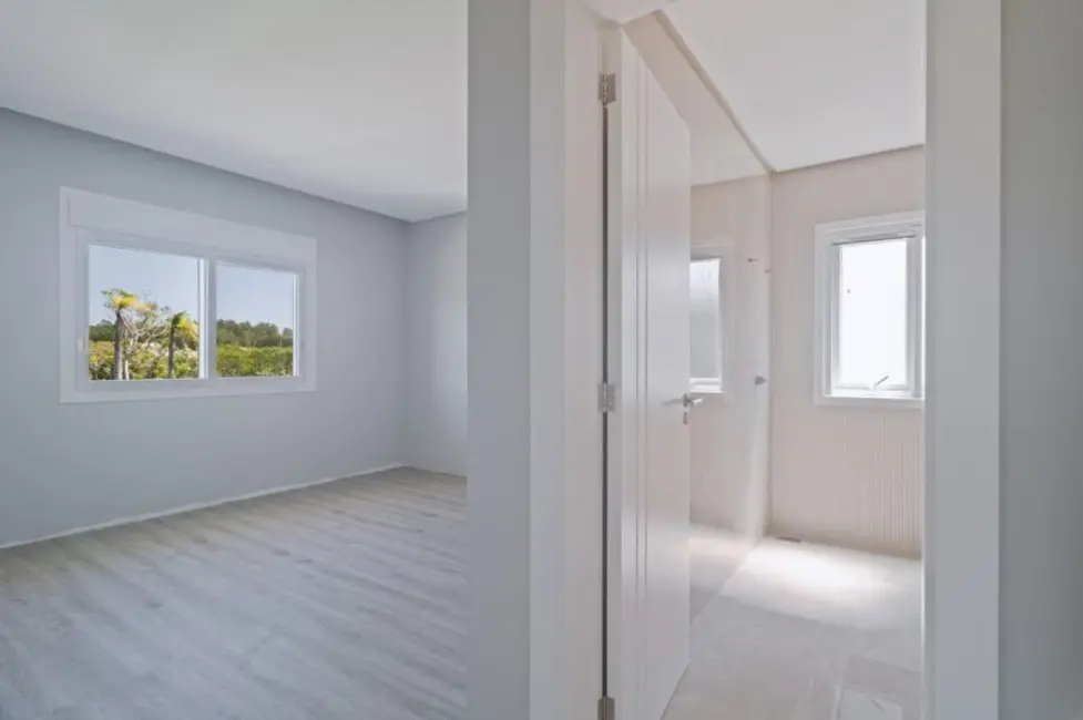 Foto 2 de Casa de Condomínio com 4 quartos à venda, 260m2 em Torres - RS