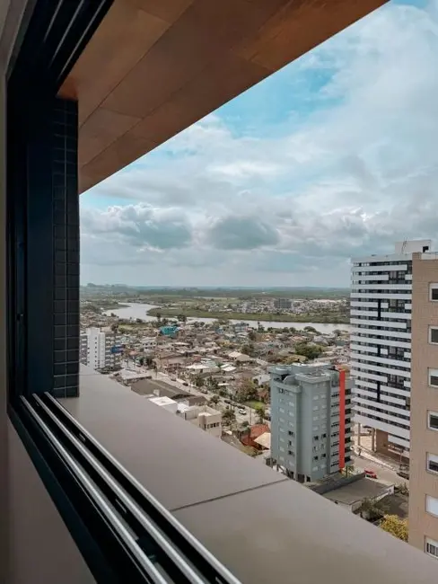 Foto 1 de Apartamento com 2 quartos à venda, 77m2 em Centro, Torres - RS