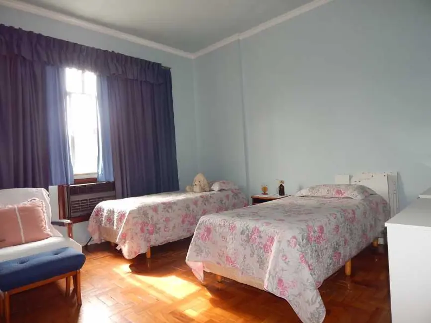 Apartamento com 3 quartos à venda, 138m2 em Rio De Janeiro - RJ - imagem 6 Foto 6 de Apartamento com 3 quartos à venda, 138m2 em Rio De Janeiro - RJ