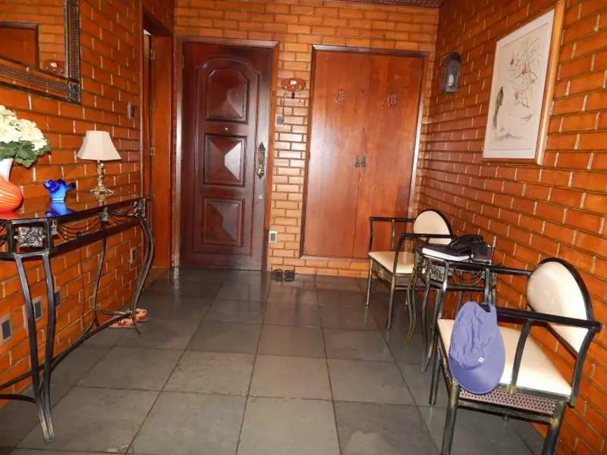 Apartamento com 3 quartos à venda, 138m2 em Rio De Janeiro - RJ - imagem 4 Foto 4 de Apartamento com 3 quartos à venda, 138m2 em Rio De Janeiro - RJ