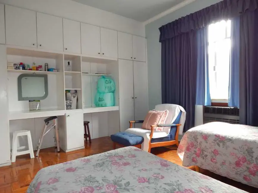 Apartamento com 3 quartos à venda, 138m2 em Rio De Janeiro - RJ - imagem 5 Foto 5 de Apartamento com 3 quartos à venda, 138m2 em Rio De Janeiro - RJ