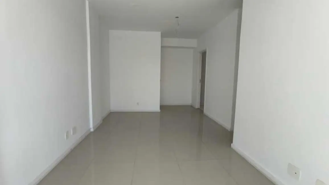 Foto 2 de Apartamento com 3 quartos à venda, 75m2 em Rio De Janeiro - RJ