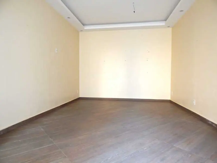 Foto 2 de Casa de Vila com 2 quartos à venda, 82m2 em Rio De Janeiro - RJ