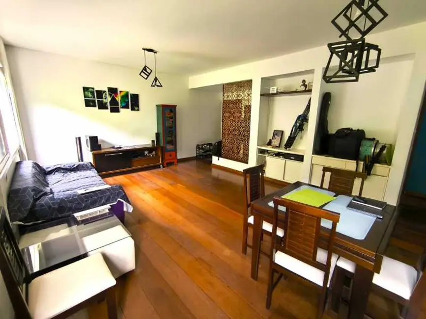 Foto 2 de Apartamento com 4 quartos à venda, 160m2 em Rio De Janeiro - RJ