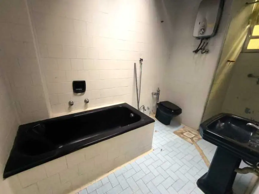 Foto 4 de Apartamento com 2 quartos à venda, 75m2 em Rio De Janeiro - RJ