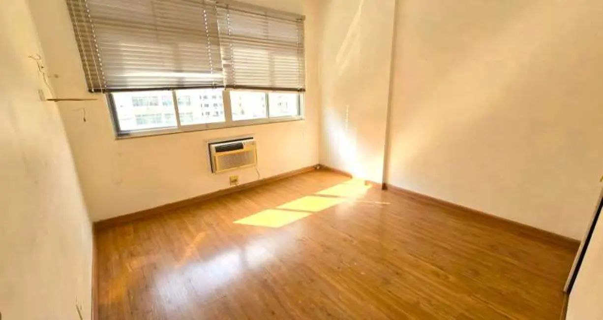 Apartamento com 3 quartos à venda, 126m2 em Rio De Janeiro - RJ - imagem 2 Foto 2 de Apartamento com 3 quartos à venda, 126m2 em Rio De Janeiro - RJ