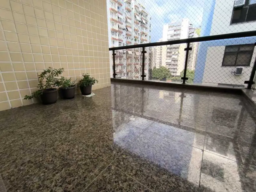 Foto 3 de Apartamento com 4 quartos à venda, 140m2 em Rio De Janeiro - RJ