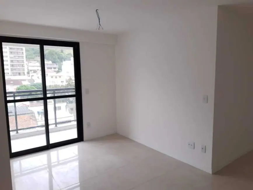 Foto 2 de Apartamento com 2 quartos à venda, 63m2 em Rio De Janeiro - RJ