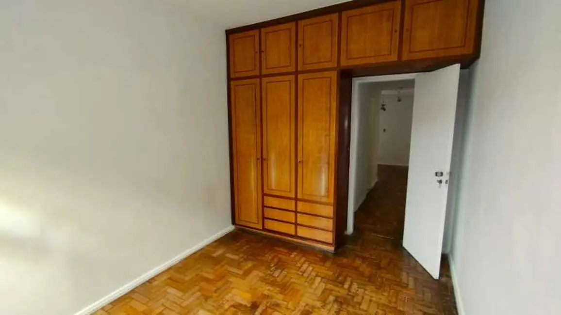 Apartamento com 4 quartos à venda, 160m2 em Rio De Janeiro - RJ - imagem 6 Foto 6 de Apartamento com 4 quartos à venda, 160m2 em Rio De Janeiro - RJ