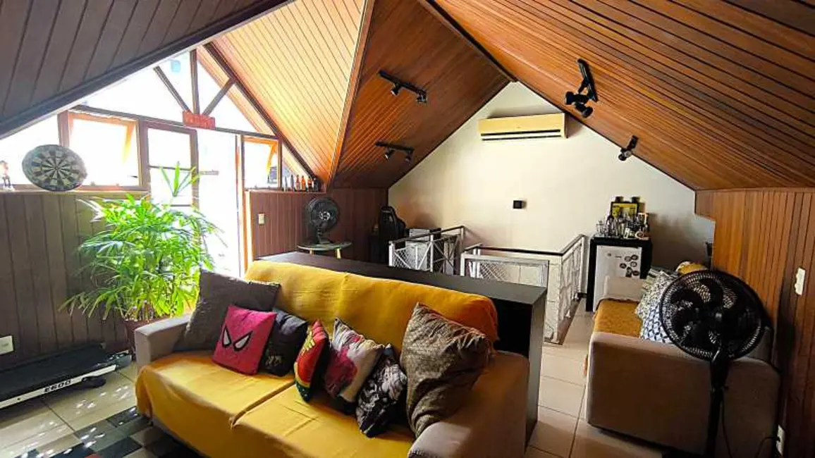 Foto 2 de Casa de Condomínio com 4 quartos à venda, 167m2 em Rio De Janeiro - RJ