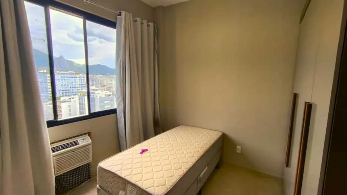 Foto 4 de Apartamento com 3 quartos à venda, 82m2 em Rio De Janeiro - RJ