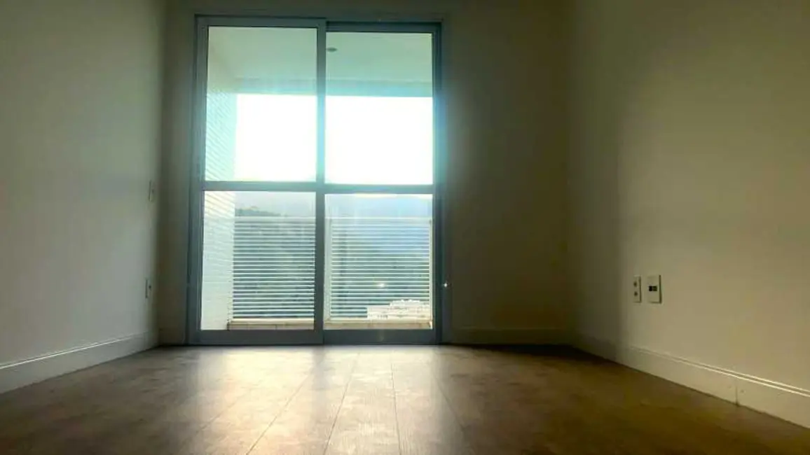 Apartamento com 2 quartos à venda, 79m2 em Rio De Janeiro - RJ - imagem 6 Foto 6 de Apartamento com 2 quartos à venda, 79m2 em Rio De Janeiro - RJ
