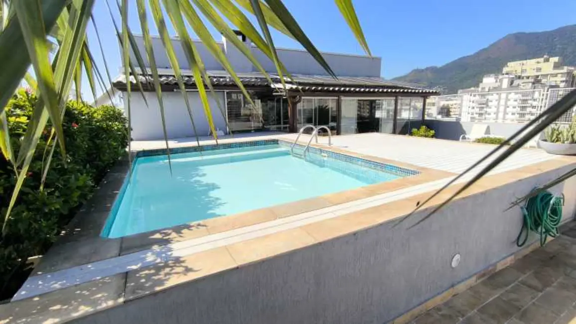 Cobertura com 4 quartos à venda, 429m2 em Rio De Janeiro - RJ - imagem 1 Foto 1 de Cobertura com 4 quartos à venda, 429m2 em Rio De Janeiro - RJ