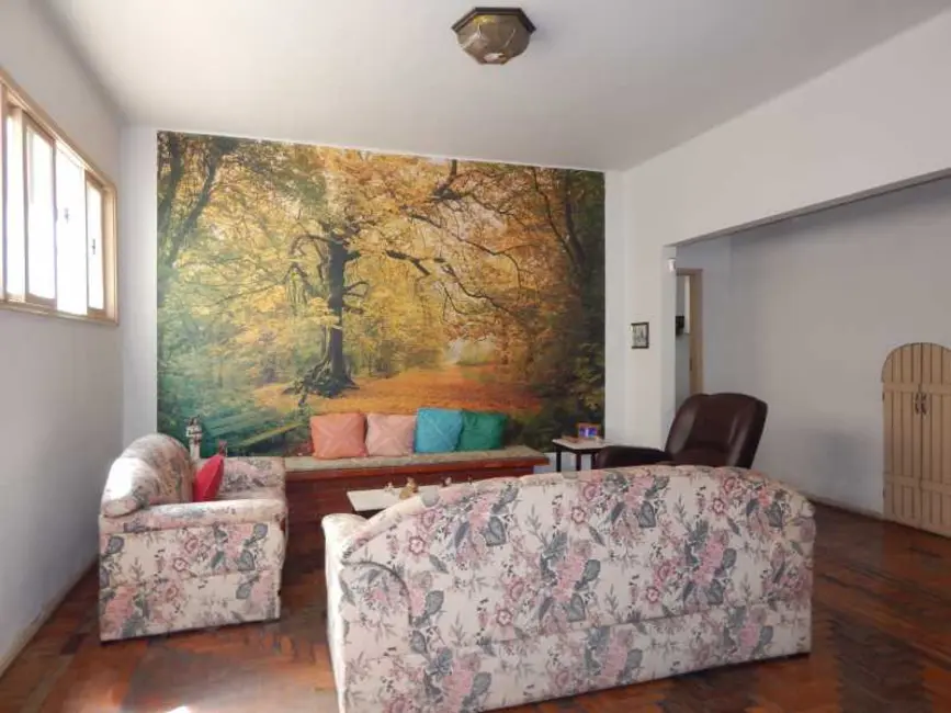 Foto 2 de Casa com 7 quartos à venda, 350m2 em Rio De Janeiro - RJ